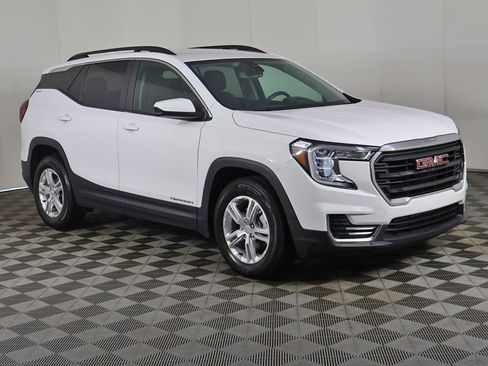 Used 2022 GMC Terrain SLE w/ Driver Convenience Package image 48