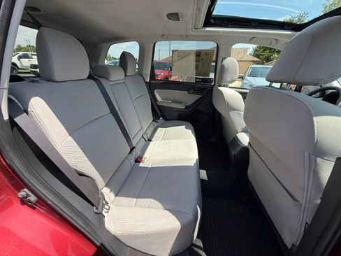 Used 2017 Subaru Forester 2.5i Premium AWD/4WD image 28