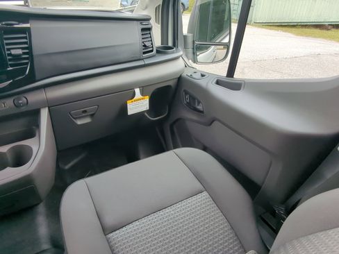 Used 2024 Ford Transit 350 XLT image 15