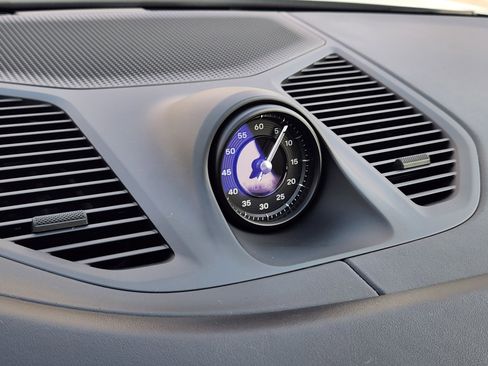 Used 2024 Porsche Cayenne image 17