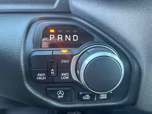 Used 2025 RAM 1500 Warlock AWD/4WD image 27
