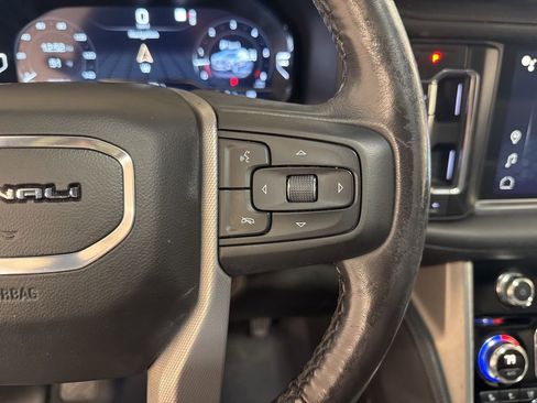 Used 2022 GMC Yukon Denali w/ Denali Ultimate Package image 10