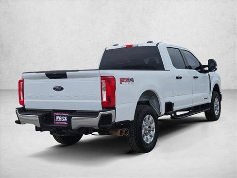 Used 2024 Ford F250 XLT w/ FX4 Off-Road Package AWD/4WD image 4
