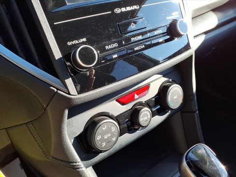 Used 2018 Subaru Crosstrek 2.0i Premium image 17