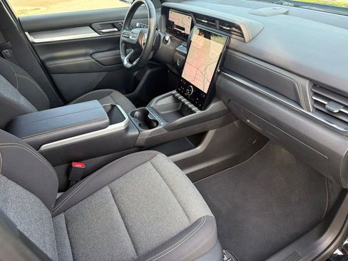 Used 2025 GMC Terrain Elevation AWD/4WD image 31