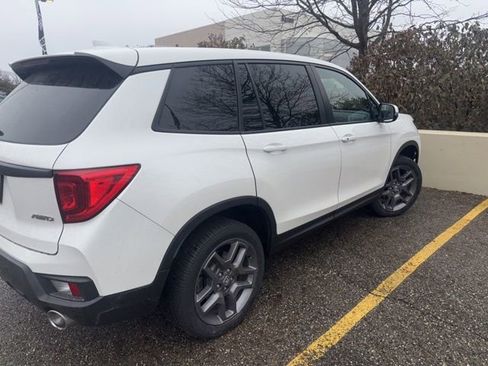 Used 2023 Honda Passport EX-L image 3