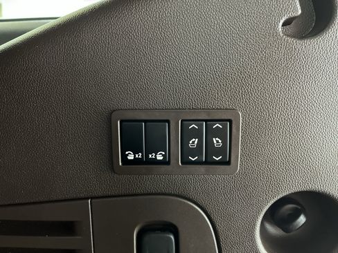 Used 2020 Chevrolet Tahoe Premier AWD/4WD image 10