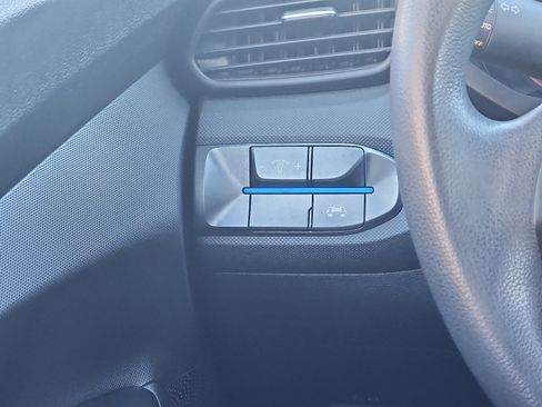 Used 2019 Hyundai Veloster 2.0 image 13