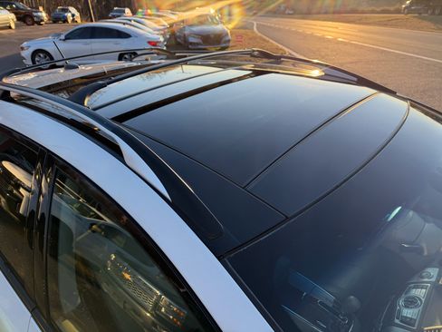 Used 2010 Nissan Murano LE w/ Navigation Pkg image 9