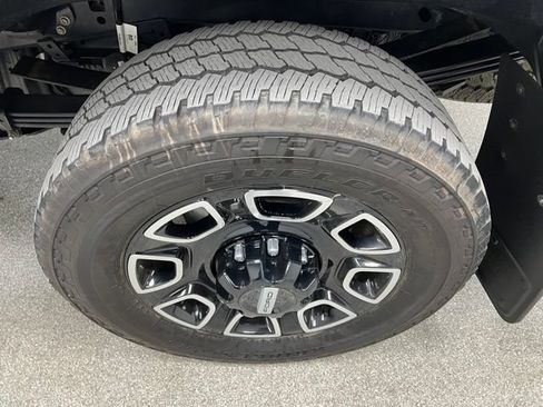 Used 2025 Ford F350 Platinum AWD/4WD image 15