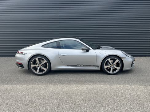 Certified 2024 Porsche 911 Carrera T image 8