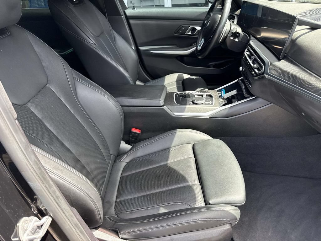 Used 2024 BMW 330i Sedan RWD image 11
