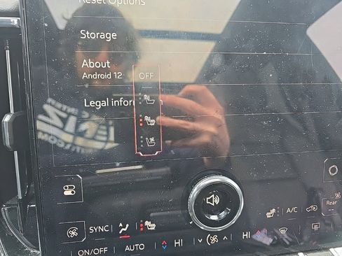 Used 2025 GMC Yukon XL Denali w/ Denali Reserve Package image 30