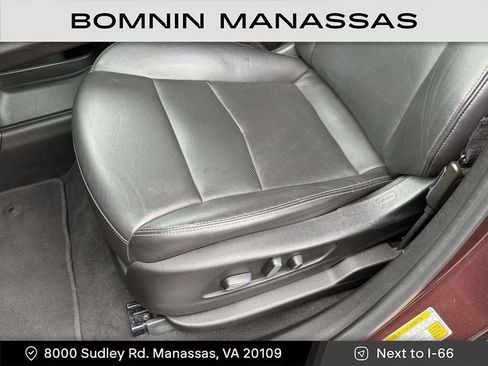 Used 2023 Cadillac XT5 Premium Luxury image 15