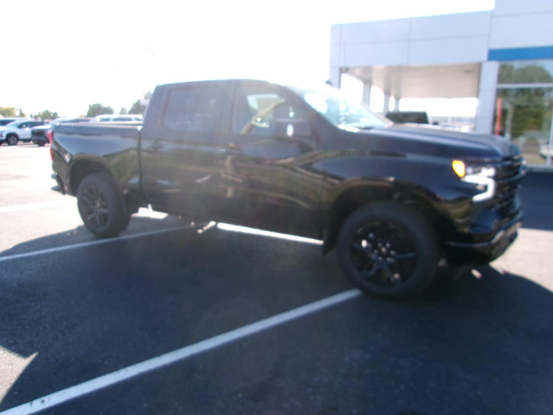 New 2026 Chevrolet Silverado 1500 RST w/ RST All Star Premium Package AWD/4WD image 10