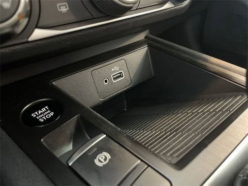 Used 2025 Nissan Kicks S image 25