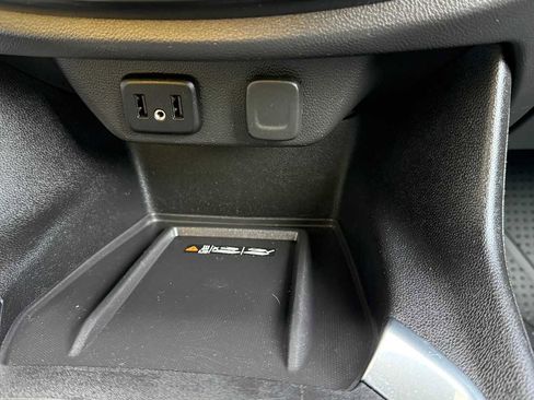 Used 2023 Chevrolet Traverse LT AWD/4WD image 26