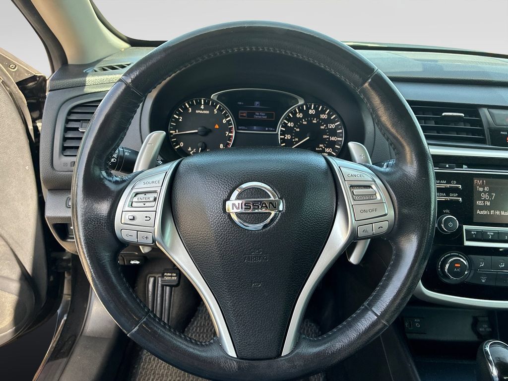 Used 2018 Nissan Altima 2.5 SR FWD image 12