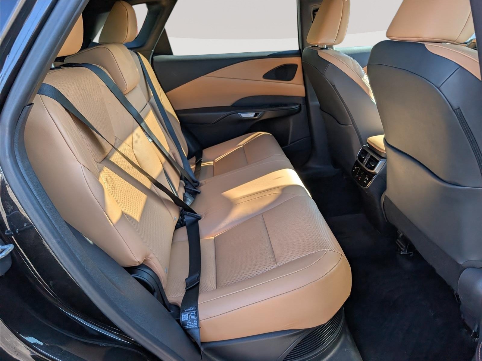 Used 2024 Lexus RX 350h w/ Accessory Package (Z1) AWD/4WD image 12
