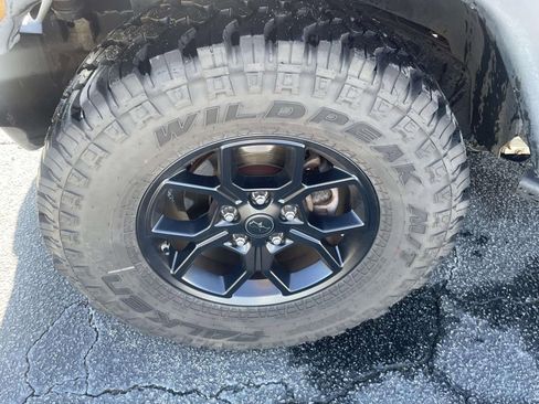 Used 2012 Jeep Wrangler Unlimited Sport image 9