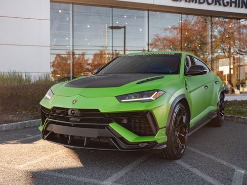 Used 2024 Lamborghini Urus Performante image 7