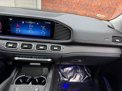 Used 2026 Mercedes-Benz GLS 450 GLS 450 image 17