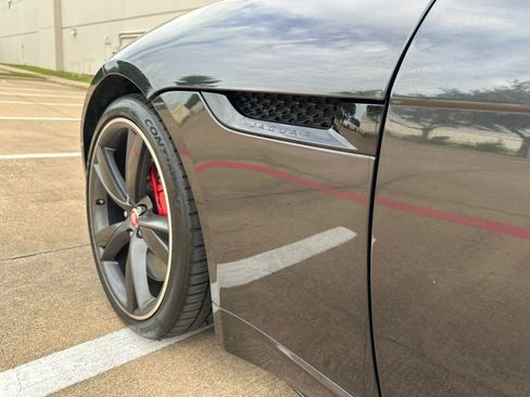 Used 2015 Jaguar F-TYPE R RWD image 14