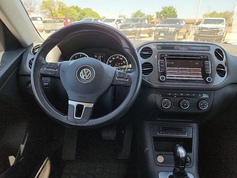 Used 2014 Volkswagen Tiguan SE FWD image 6