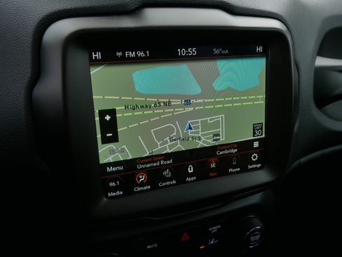 Used 2023 Jeep Renegade Altitude w/ Sun/Sound Group AWD/4WD image 33