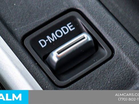 Used 2024 Nissan Pathfinder SV image 38