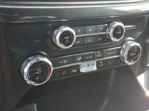 Used 2023 Ford F150 Lariat AWD/4WD image 16