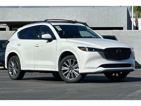 New 2025 MAZDA CX-5 Signature image 2