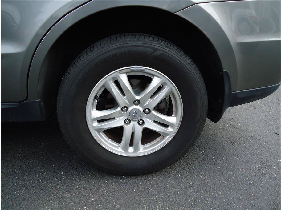 Used 2012 Hyundai Santa Fe GLS AWD/4WD image 22
