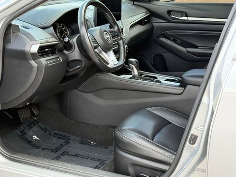 Used 2023 Nissan Altima 2.5 SL FWD image 6