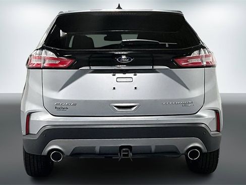 Used 2020 Ford Edge Titanium w/ Equipment Group 301A image 7