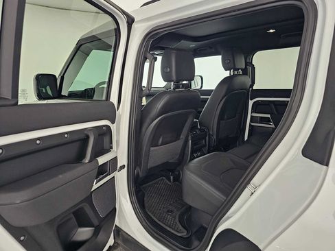 Used 2023 Land Rover Defender 110 S AWD/4WD image 15