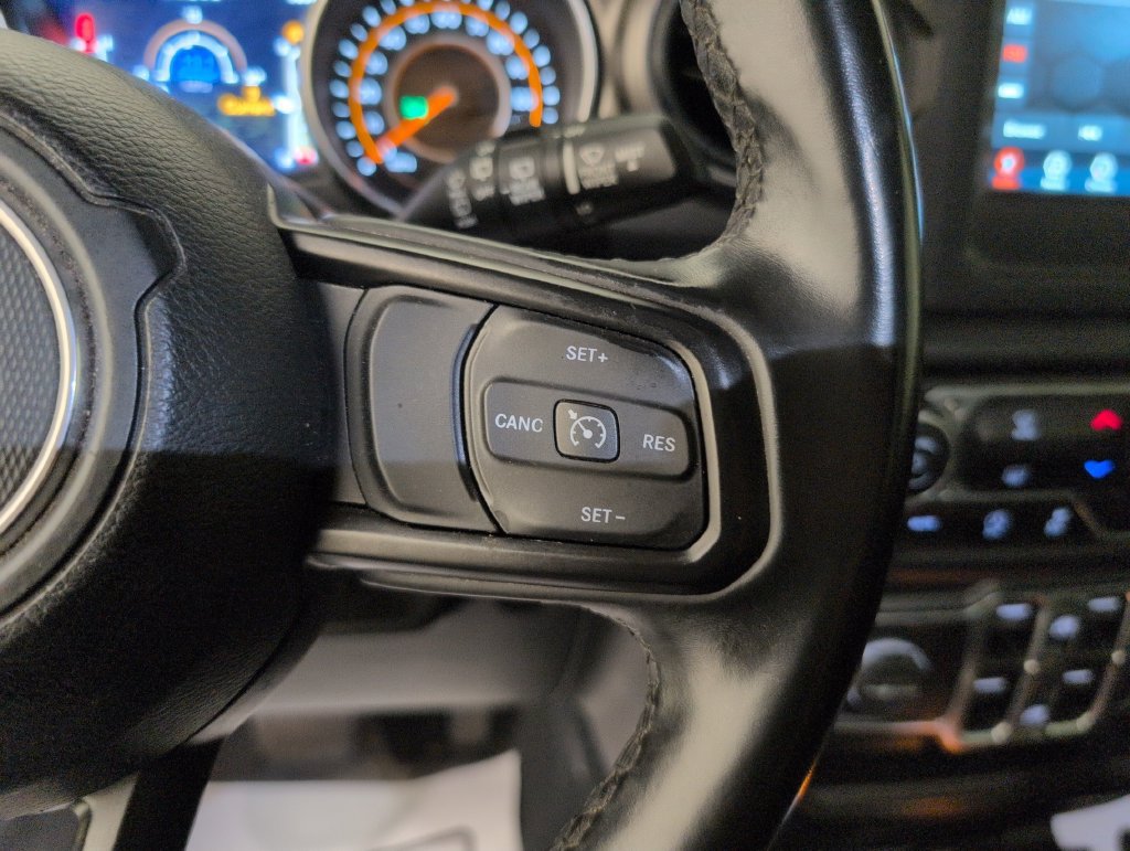 Used 2022 Jeep Wrangler Unlimited Sport AWD/4WD image 36