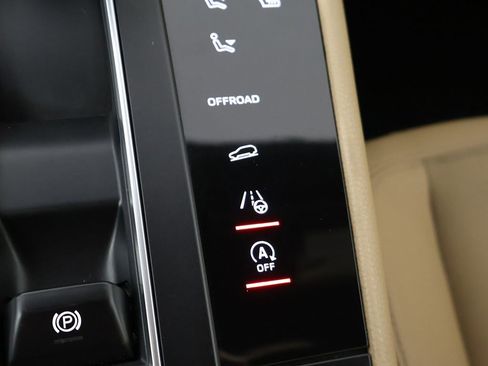 Used 2022 Porsche Macan image 49