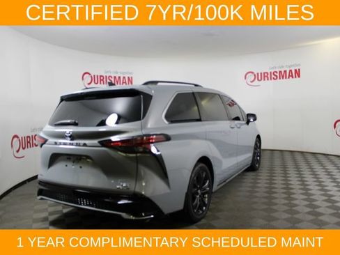 Used 2024 Toyota Sienna XSE w/ XSE Plus Package FWD image 7