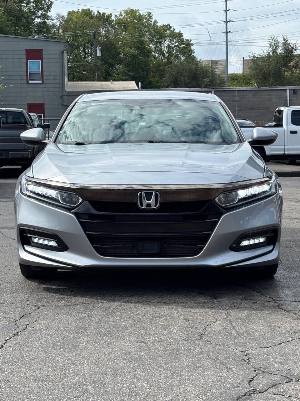 Used 2019 Honda Accord Sport image 3
