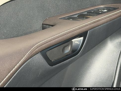Used 2025 Lexus RX 350 AWD/4WD image 16