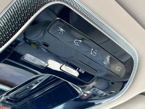 Used 2022 Mercedes-Benz S 580 4MATIC Sedan w/ Rear Seat Package image 30