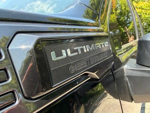 Used 2024 GMC Sierra 2500 Denali Ultimate AWD/4WD image 9