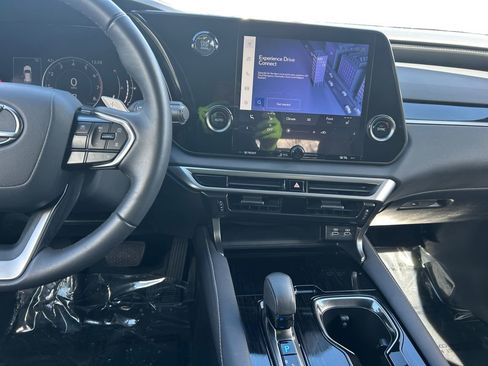 Used 2024 Lexus RX 350 FWD w/ Technology Package image 11