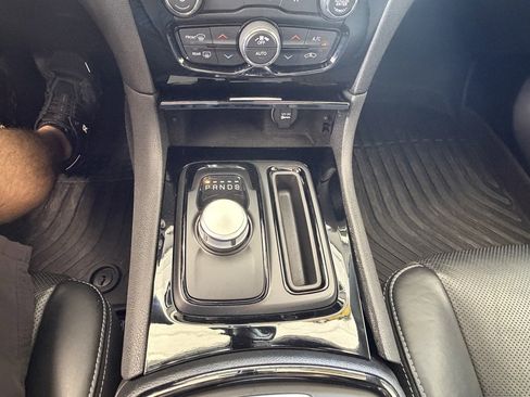 Used 2023 Chrysler 300 S w/ Comfort Group RWD image 19