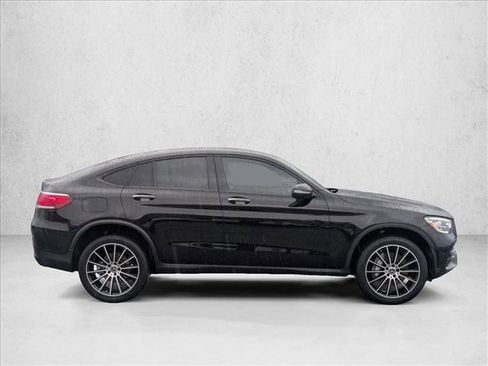 Used 2023 Mercedes-Benz GLC 300 4MATIC Coupe image 4