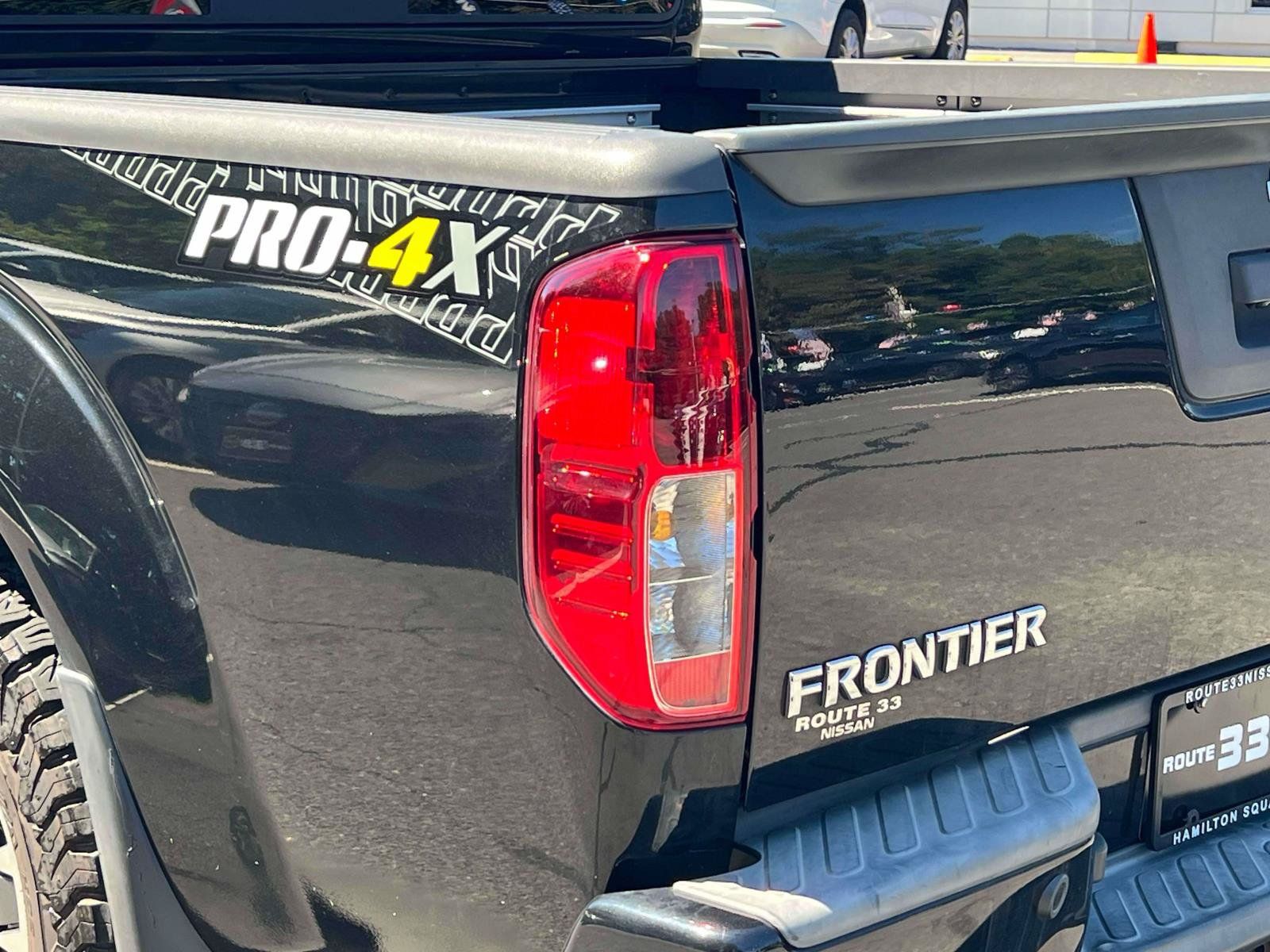 Used 2020 Nissan Frontier PRO-4X AWD/4WD image 8