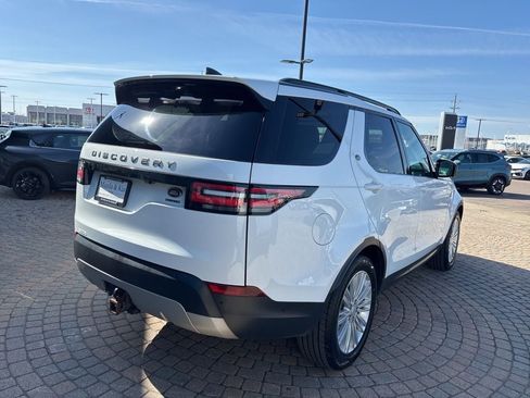 Used 2018 Land Rover Discovery HSE image 5