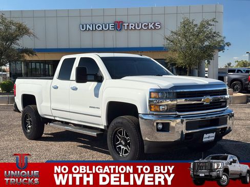 Used 2015 Chevrolet Silverado 2500 LTZ w/ LTZ Plus Package image 3