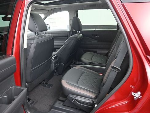New 2026 Nissan Pathfinder Platinum AWD/4WD image 10